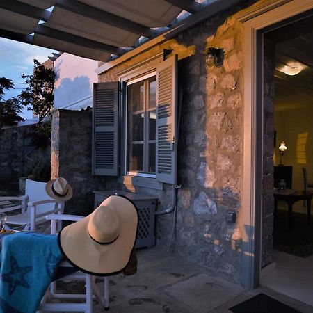 Villa Sunset Hydra ภายนอก รูปภาพ